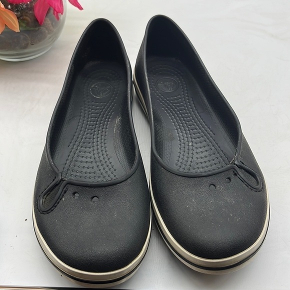 Crocs Black White Ballet Flat Sz 7. CR1867A - Picture 1 of 7